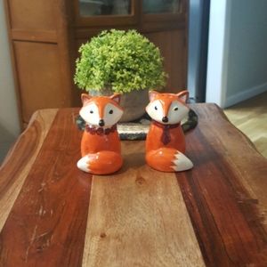 Fox salt & pepper shakers